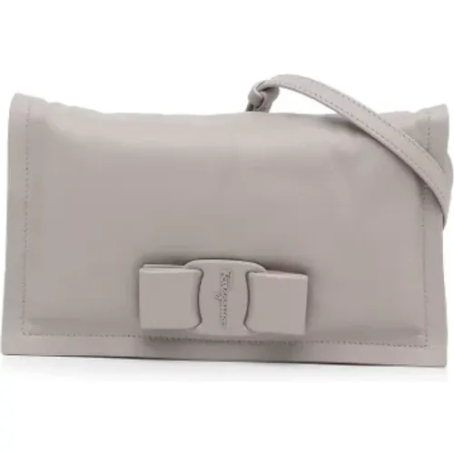 Pre-owned Cross Body Bags, female, , Size: ONE SIZE Pre-owned Leather shoulder-bags - Salvatore Ferragamo Pre-owned - Modalova