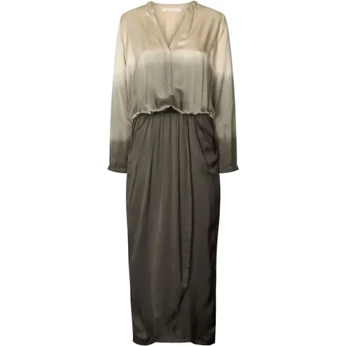 Smock Waist Long Sleeve Dress Sand , female, Sizes: XL, XS, M - Rabens Saloner - Modalova