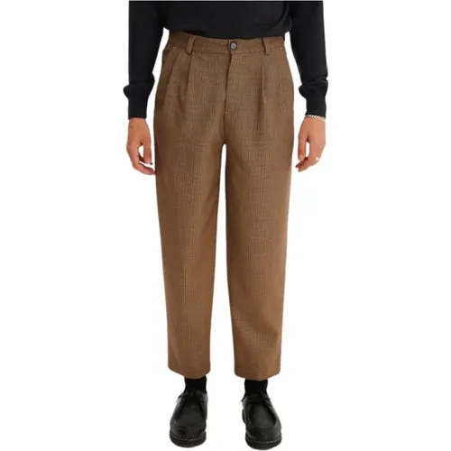 Chinos, male, , Size: L Cambridge Wool Trousers - Noyoco - Modalova