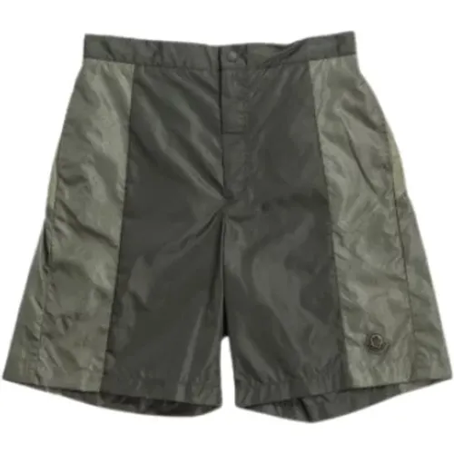 Khaki Grüne Shorts mit Kordelzug , Herren, Größe: M - Moncler - Modalova