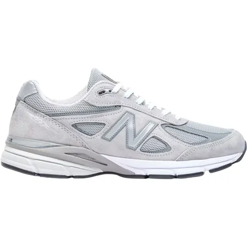 V4 Sneakers , male, Sizes: 11 UK, 2 UK, 6 UK, 6 1/2 UK, 4 UK, 10 UK, 12 1/2 UK, 9 UK, 10 1/2 UK, 8 1/2 UK, 7 1/2 UK, 5 1/2 UK, 8 UK, 3 UK, 4 1/2 UK - New Balance - Modalova