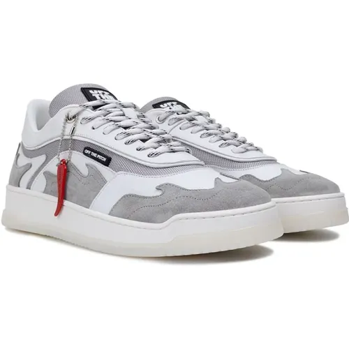 Sneakers, male, , Size: 8 US Peperoncino Men's Silver/Grey Sneakers - Off The Pitch - Modalova