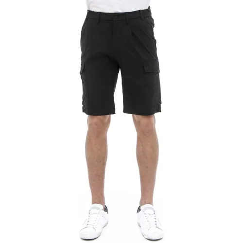 Urban Stretch Bermuda Shorts - People of Shibuya - Modalova