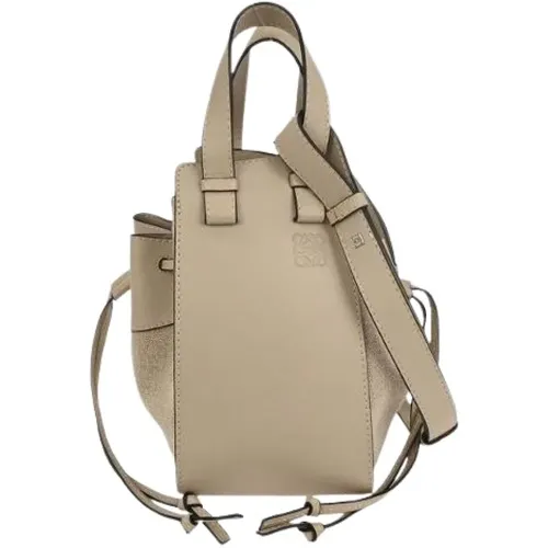 Pre-owned Bucket Bags, female, , Size: ONE SIZE Pre-owned Bucket Bag - Loewe Pre-owned - Modalova