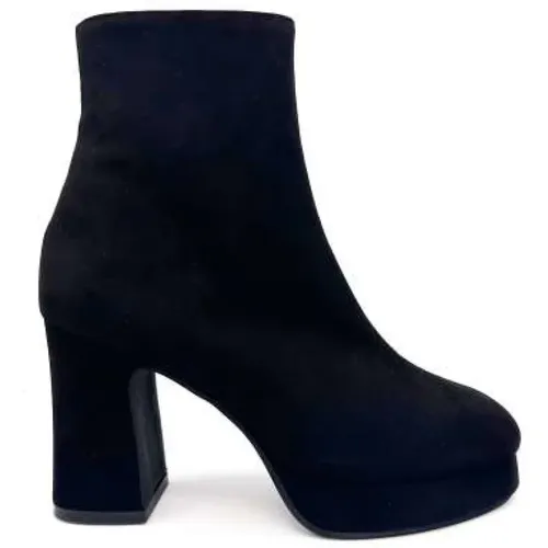 Jaki Boot - Suede, Round Toe, Comfortable Fit , female, Sizes: 3 UK, 4 UK - Roberto Festa - Modalova