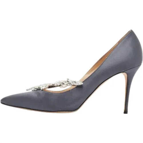 Pre-owned Pumps, female, , Size: 10 US Pre-owned Satin heels - Manolo Blahnik Pre-owned - Modalova