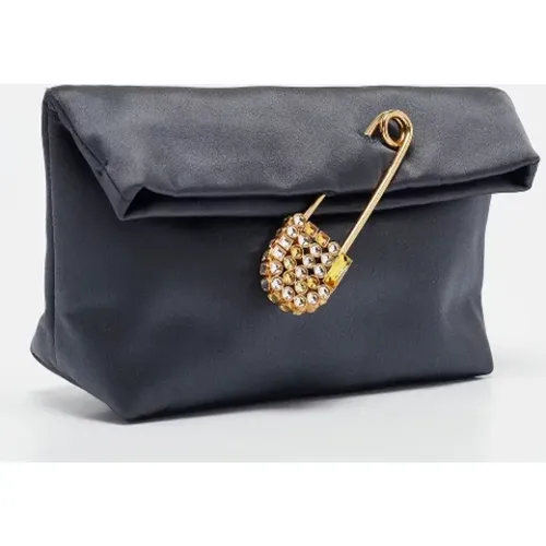 Pre-owned Clutches, female, , Size: ONE SIZE Pre-owned Satin clutches - Burberry Vintage - Modalova