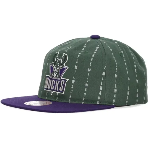 Caps, male, , Size: ONE SIZE Milwaukee Bucks Pinstripe Snapback Cap - Mitchell & Ness - Modalova