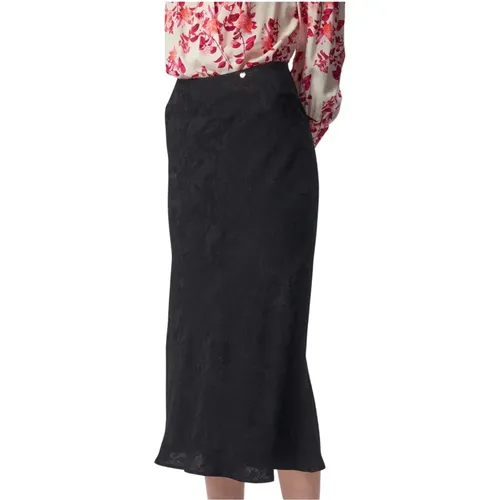 Elegant Jacquard Midi Skirt Bizuu - Bizuu - Modalova