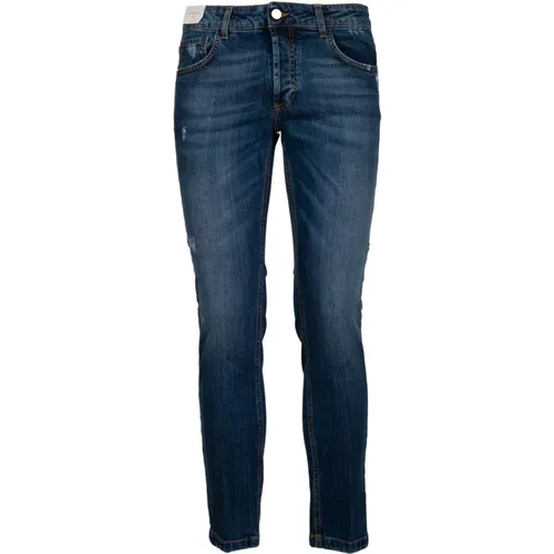 Dark Denim Short Jeans with Abrasions , male, Sizes: W35, W40, W32, W31 - Entre amis - Modalova