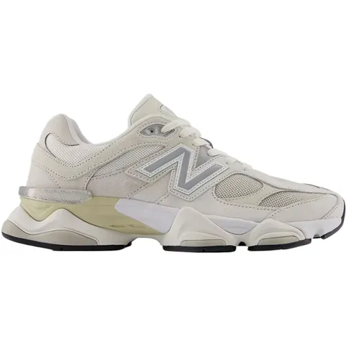 Sneakers, male, , Size: 4 1/2 US Sea Salt Off Sneakers - New Balance - Modalova