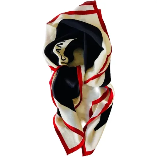 Pre-owned Scarves, female, , Size: ONE SIZE Pre-owned Silk scarves - Chanel Vintage - Modalova