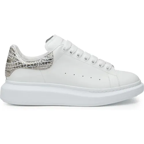 Dragonfly Sneakers , male, Sizes: 10 1/2 UK, 10 UK, 11 UK, 9 UK - alexander mcqueen - Modalova