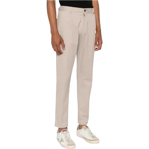 Moderne Twill Tapered Faltenhose , Herren, Größe: W31 L32 - Calvin Klein - Modalova