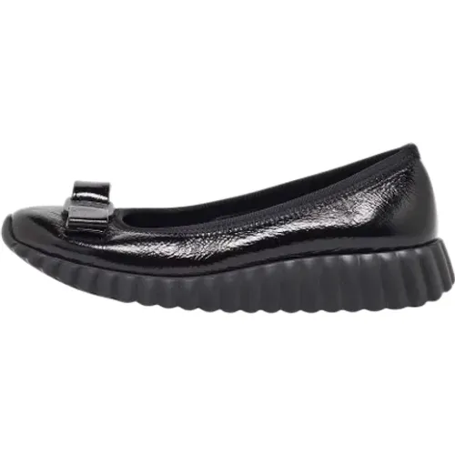 Pre-owned Flats, female, , Size: 7 1/2 US Pre-owned Leather flats - Salvatore Ferragamo Pre-owned - Modalova