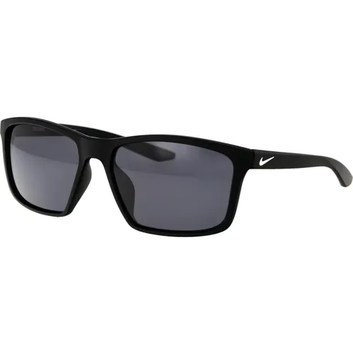 Stylish Valiant Sunglasses for Summer , unisex, Sizes: 60 MM - Nike - Modalova