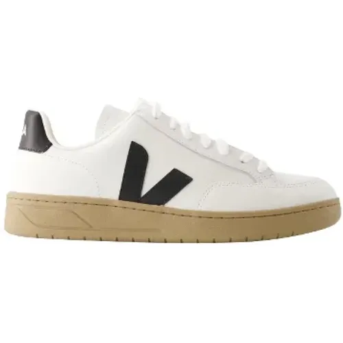 Sneakers, female, , Size: 12 US Leather sneakers - Veja - Modalova