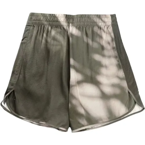 Shadow Palm Print Shorts , male, Sizes: L - Blue Sky Inn - Modalova