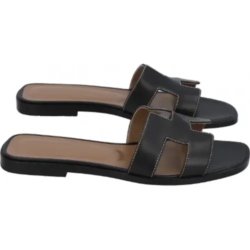 Pre-owned Flats, female, , Size: 7 US Pre-owned Leather sandals - Hermès Vintage - Modalova