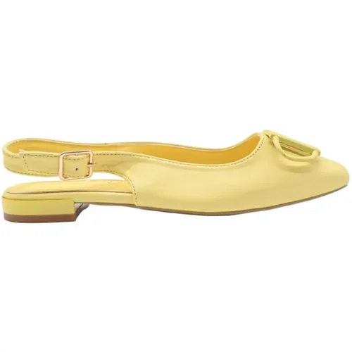 Lemon Calf Sandal Sneakers , female, Sizes: 5 UK, 3 UK, 6 UK, 4 UK, 8 UK - Laura Biagiotti - Modalova