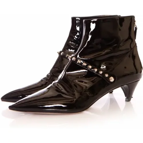 Pre-owned Shoes, female, , Size: 7 1/2 US patent leather ankle boots with studs - Miu Miu Pre-owned - Modalova