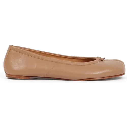 Tabi Toe Ballerinas in Sand Brown , female, Sizes: 2 1/2 UK - Maison Margiela - Modalova