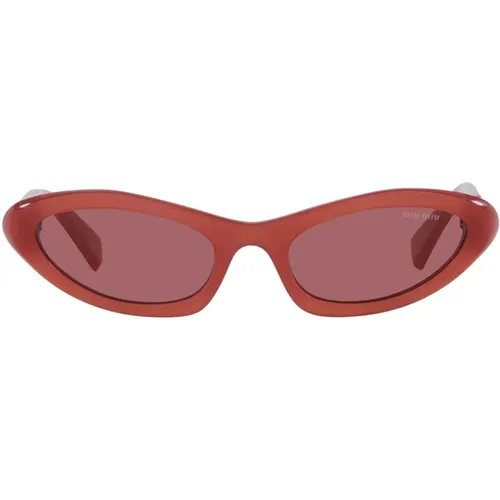 Irregular Shape Sunglasses with Dark Purple Lenses and Gold Logo , female, Sizes: 54 MM - Miu Miu - Modalova