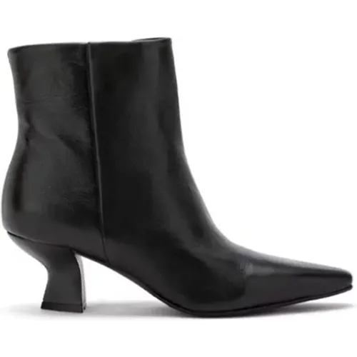 Minimalist Leather Ankle Boots , female, Sizes: 6 UK, 7 UK, 5 UK, 4 UK - Carmens - Modalova