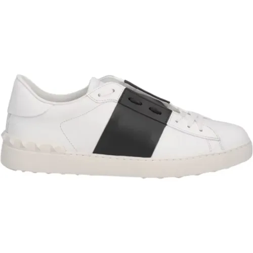 Leather Sneakers with Stud Detail , male, Sizes: 10 1/2 UK, 8 UK, 8 1/2 UK, 7 1/2 UK, 10 UK, 6 UK, 9 1/2 UK, 7 UK, 6 1/2 UK - Valentino Garavani - Modalova