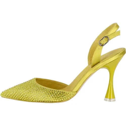 Chanel Pumps - Elevate Your Shoe Game , female, Sizes: 7 UK, 4 UK - Jeffrey Campbell - Modalova