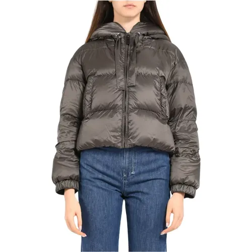 Down Jackets, female, , Size: S Quilted Crop Down Jacket - Max Mara - Modalova