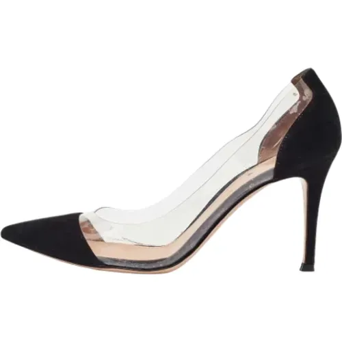 Pre-owned Pumps, female, , Size: 7 1/2 US Pre-owned Suede heels - Gianvito Rossi Pre-owned - Modalova