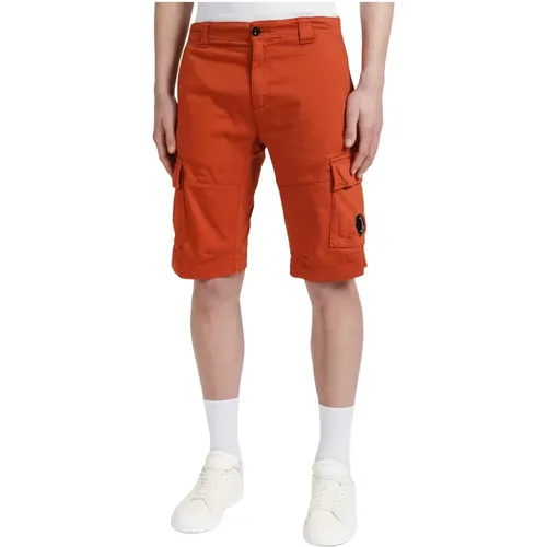 Moderne Bermuda-Shorts für Männer - C.P. Company - Modalova