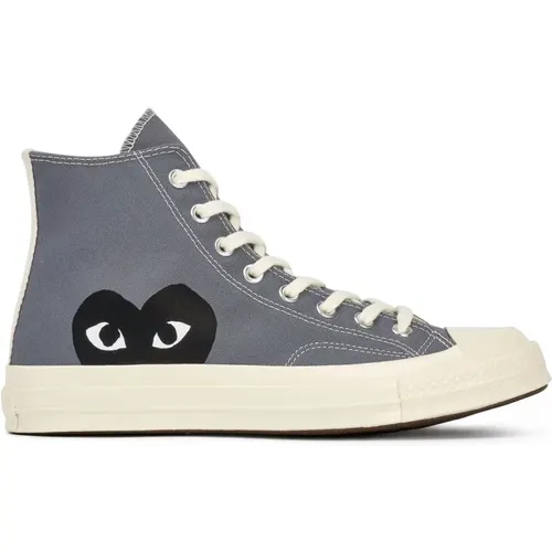 Grey Canvas High Top with Black Heart , male, Sizes: 6 UK, 9 UK, 10 UK, 11 UK, 7 UK, 5 UK, 8 UK, 4 UK, 7 1/2 UK, 4 1/2 UK - Converse - Modalova