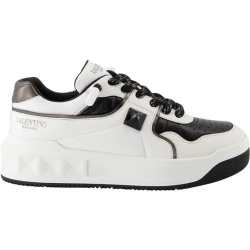 Studded Leather Basket Sneakers , male, Sizes: 9 1/2 UK, 9 UK, 8 UK, 7 UK, 8 1/2 UK, 10 UK - Valentino Garavani - Modalova