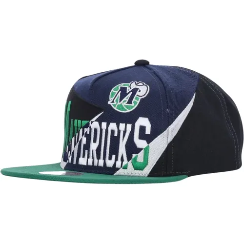 Caps, male, , Size: ONE SIZE Dallas Mavericks Flat Visor Snapback Cap - Mitchell & Ness - Modalova