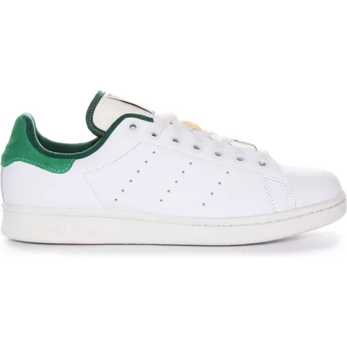 Green Stan Smith Men Shoes , male, Sizes: 12 2/3 UK, 10 UK, 6 UK, 8 2/3 UK, 9 1/3 UK, 8 UK - Adidas - Modalova