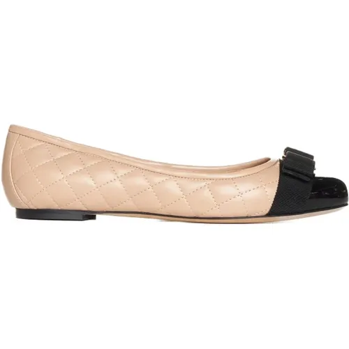 Varina Q Flat Shoes , female, Sizes: 3 UK - Salvatore Ferragamo - Modalova