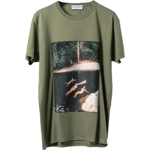 Luxurious Swimming Sirenettes T-Shirt , male, Sizes: M, L - Bastille - Modalova