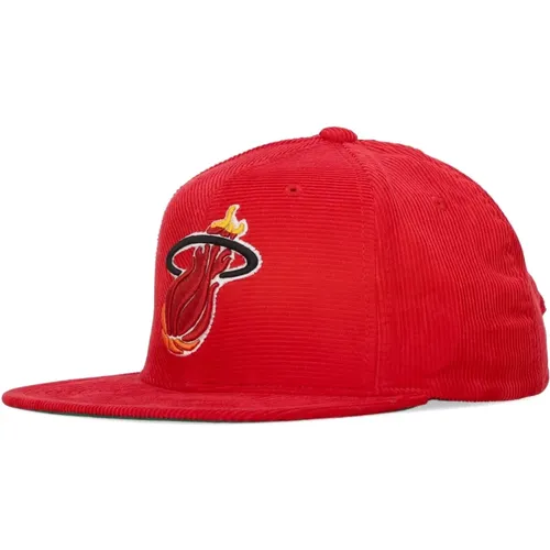 Caps, male, , Size: ONE SIZE Miami Heat Velvet Flat Brim Cap - Mitchell & Ness - Modalova