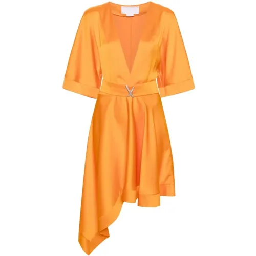 Asymmetrisches Kleid mit Kristallverzierung,Summer Dresses,Korallfarbenes V-Ausschnitt Kleid mit Gürtel - Genny - Modalova