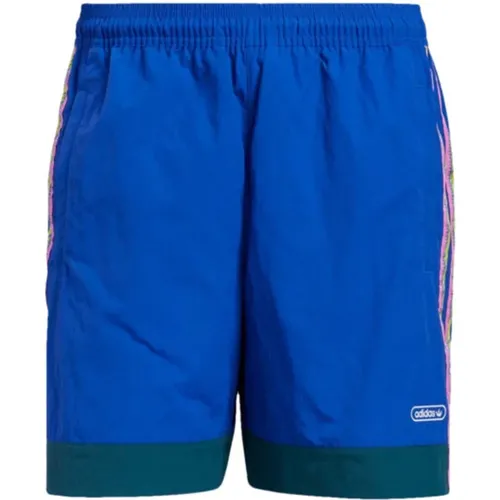Bequeme Bermuda Shorts Adidas - Adidas - Modalova