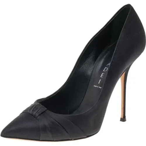 Pre-owned Pumps, female, , Size: 9 US Pre-owned Satin heels - Casadei Pre-owned - Modalova