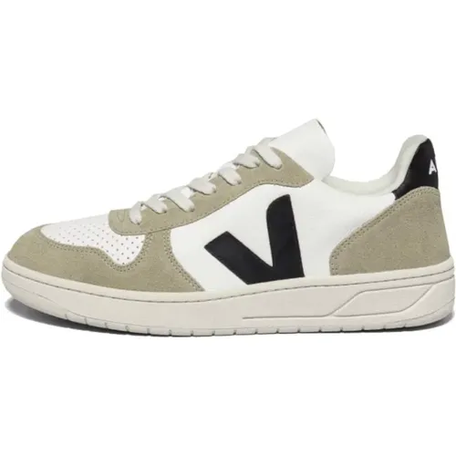 Sneakers, male, , Size: 4 US Extra White Black Sahara Sneakers - Veja - Modalova