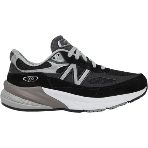 USA Made Sneakers with Reflective Details , male, Sizes: 11 UK, 7 UK, 10 UK, 9 UK, 7 1/2 UK, 12 UK, 6 1/2 UK, 9 1/2 UK, 8 1/2 UK, 10 1/2 UK - New Balance - Modalova