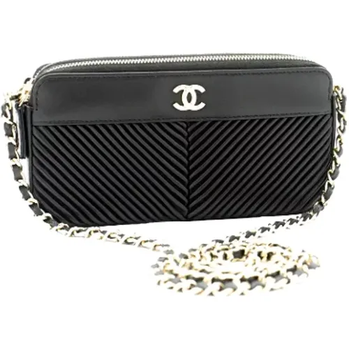 Pre-owned Shoulder Bags, female, , Size: ONE SIZE Pre-owned Leather Chanel Wallet on Chain - Chanel Vintage - Modalova