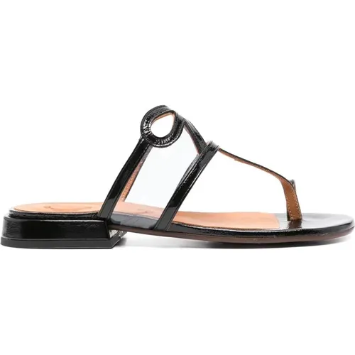 Flip Flops, female, , Size: 8 US Leather T-Bar Bow Shoes - Chie Mihara - Modalova