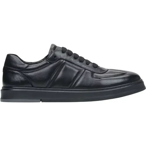 Sneakers, male, , Size: 6 US Men's Sneakers in Genuine Leather with Decorative Stitching Er00116119 - Estro - Modalova