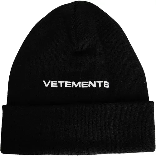 Beanies, male, , Size: ONE SIZE Embroidered Logo Beanie Hat - Vetements - Modalova