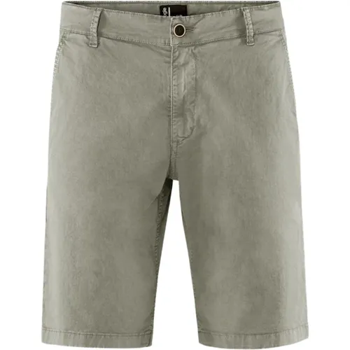 Cotton Gabardine Chino Bermuda Shorts , male, Sizes: W36, W32, W29, W31, W38, W30, W40, W33, W34 - BomBoogie - Modalova
